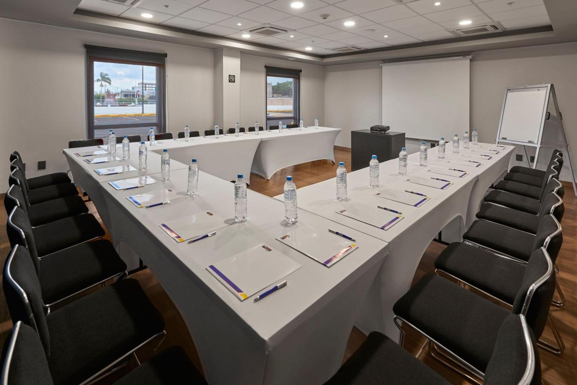 City Express By Marriott Tepic Extérieur photo